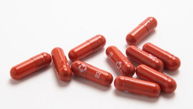 Corona: EMA prüft Zulassung der ersten Anti-Virus-Pille