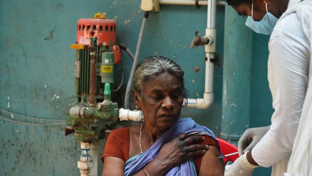 Von Tür zu Tür: Indien plant Impfkampagne gegen neue Covid-Welle