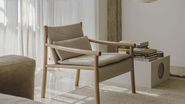 Elegantes Upcycling:Der Kata Lounge Chair