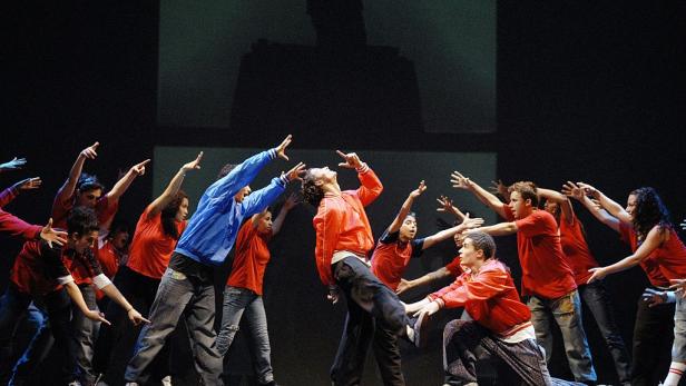Ähnlich wie diese Tanz-Szene begeistert auch die Choreografie von Sadeck Waff das Publikum (Symbolbild).