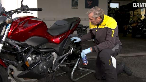 Motorrad richtig einwintern: Tipps vom Experten