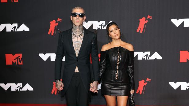 Kourtney Kardashian und Travis Barker bei den MTV Video Music Awards.