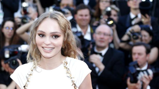 Wer ist Yassine Stein? Lily-Rose Depp liebt französischen Rapper