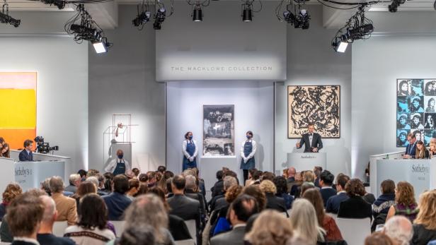 Rekord-Auktion nach Scheidungskrieg: Sotheby's setzt 676 Millionen um