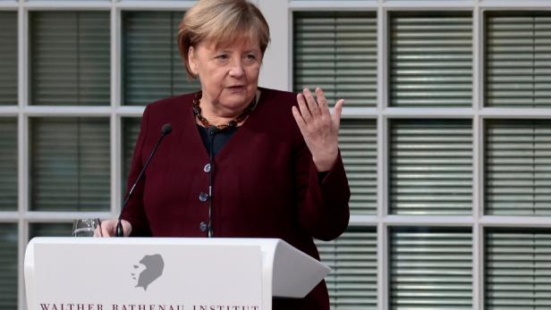 Merkel bekommt nach Kanzlerschaft neun Mitarbeiter