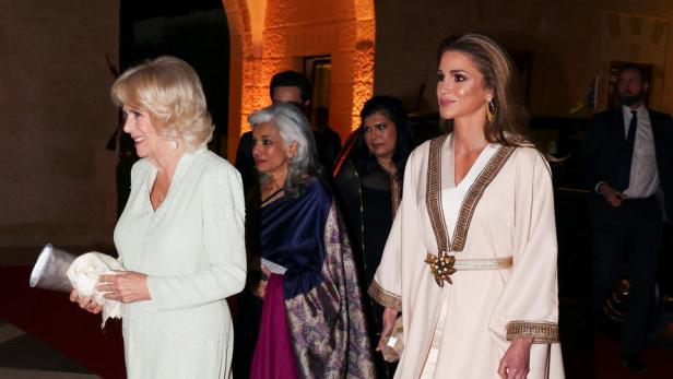 Charles und Camilla in Jordanien: Herzogin macht Königin Rania Konkurrenz
