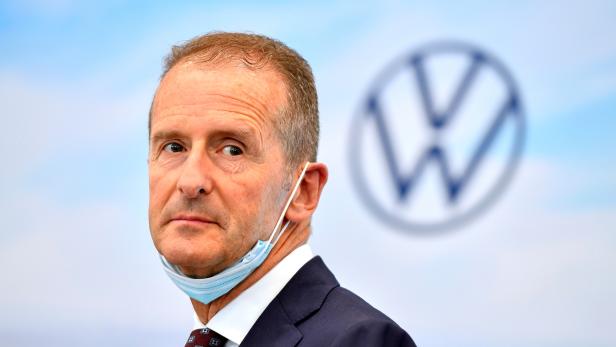 FILE PHOTO: German President Frank-Walter Steinmeier visits Volkswagen plant in Zwickau