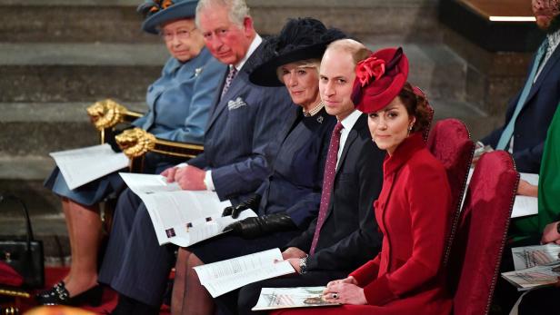 Sorge um Queen: Britische Royals sagen Termine ab