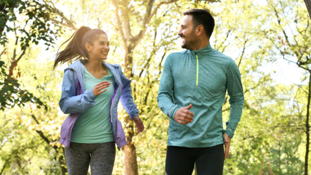 Pärchen-Sport hält Beine und Beziehung fit