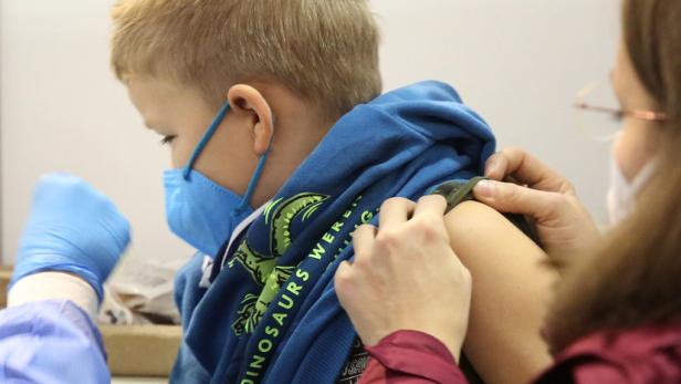 Beş yaş ve üstü: Biontech / Pfizer'in çocuk aşısı onay aldı