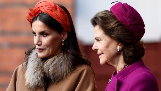 Staatsbesuch: Königin Letizia stiehlt Schweden-Royals in H&M-Kleid die Show