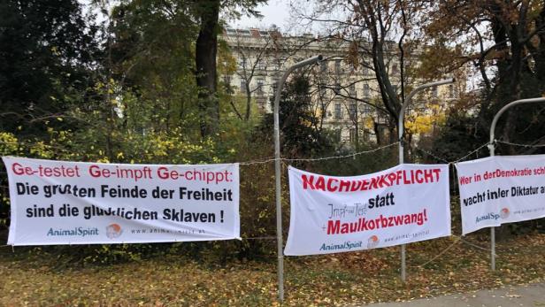 Polizei löst Camp von Corona-Gegnern in Wien auf