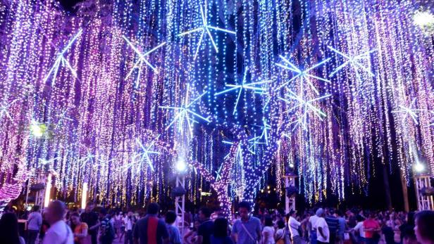 Ayala Triangle Gardens in der philippinischen Hauptstadt Manila.