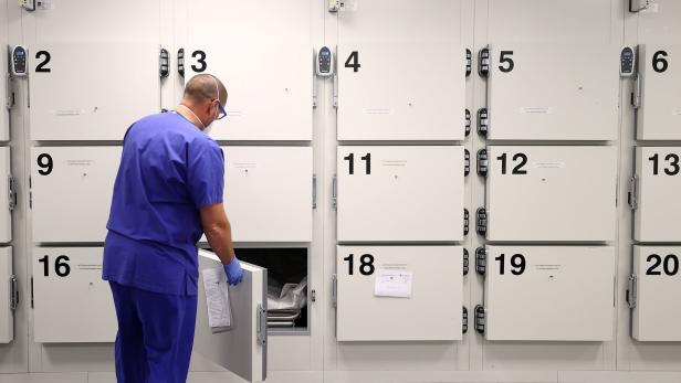 Klinik-Mitarbeiter verging sich an über 100 Leichen 