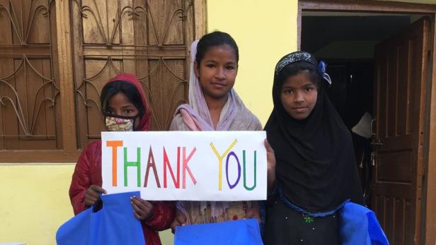 Mit dieser Botschaft wenden sich die Kinder in Nepal an die Spender aus dem Burgenland
