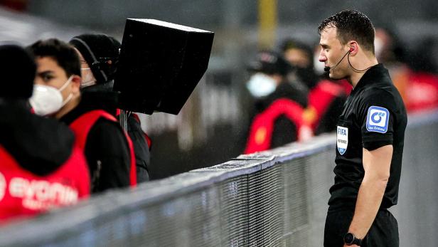 Causa Zwayer: Ein Referee lässt den deutschen Fußball nicht ruhen