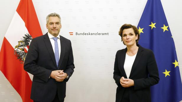 Duell um Platz eins: ÖVP und SPÖ jetzt gleich auf