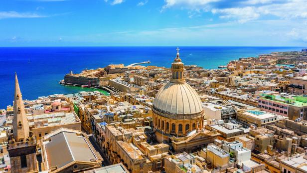 Im Namen des Falken: Der Zwergstaat Malta ist hoch im Kurs