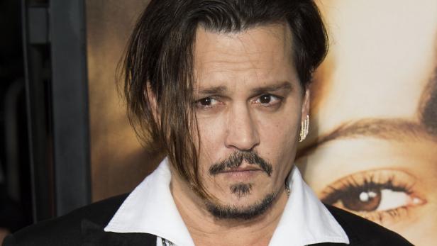 Amber Heard muss derzeit gegen Depp vor Gericht aussagen.