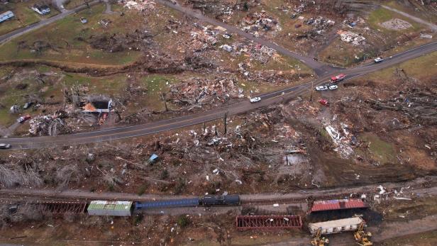 Tornados sorgen für Verwüstungen in den USA: Mehr als 70 Tote in Kentucky