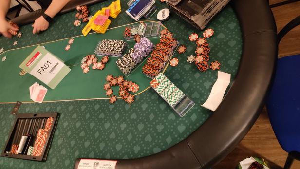 Finanzpolizei hebt illegales Pokerlokal in Favoriten aus
