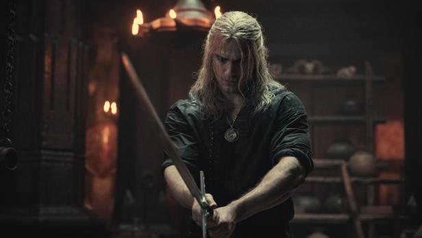 Henry Cavill als Geralt von Rivia in der zweiten Staffel von &quot;The Witcher&quot;, ab Freitag (17. Dezember) bei Netflix