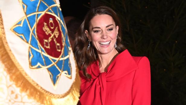 Herzogin Kate freut sich kurz vor Weihnachten über Baby-News