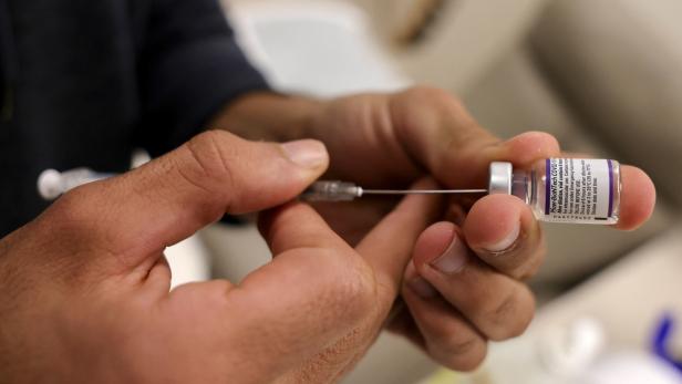 WHO: Booster-Impfungen in reichen Ländern verlängern Pandemie