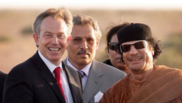 Blair half Gaddafis Sohn bei Doktorarbeit