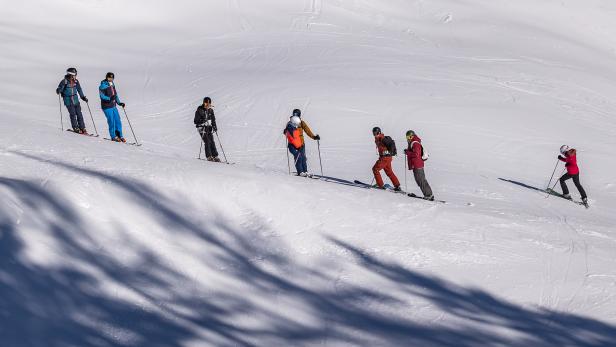 Omikron in Österreich: Das große Zittern in den Skigebieten