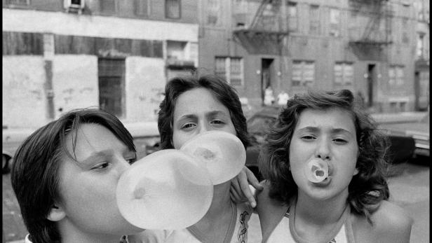 Werkzeuge der Sichtbarkeit: Die Fotografin Susan Meiselas in Wien