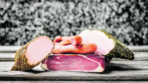 Sonnberg bietet eine breite Produktpalette von Fleisch, Speck und Würsten