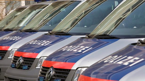 Unbekannter schlug in Tirol mit Knüppel auf Busfahrer ein