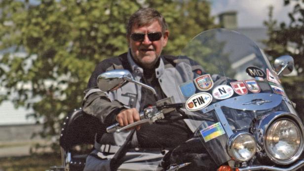 Vom Banker zum Biker: Herbert Stepic fährt gern Motorrad-Touren.