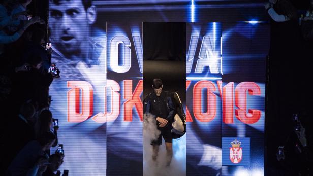 Vorhang auf - oder doch zu? Superstar Novak Djokovic droht die wenigen verbliebenen Sympathien zu verspielen.