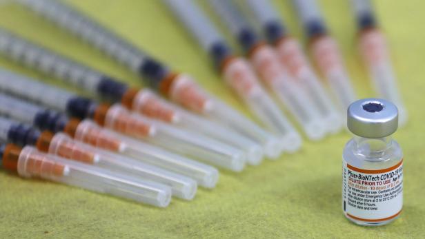 Omikron: Biontech und Pfizer produzieren angepassten Impfstoff