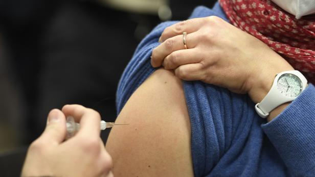 Impfungen: Wo der größte Aufholbedarf  ist + neue Daten zum vierten Stich