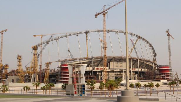 Das Chalifa-International-Stadion in Doha befindet sich im Bau.