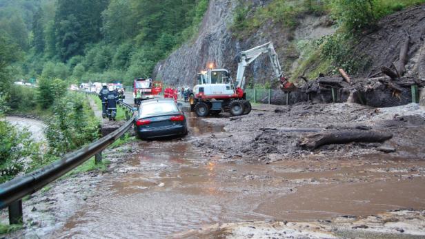STEIERMARK: SCHWERE SCHÄDEN DURCH UNWETTER Murenabgang im Gemeindegebiet von Landl, Ortsteil Hieflau.