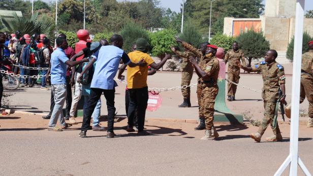 Militärputsch in Burkina Faso: Präsident Kaboré gestürzt