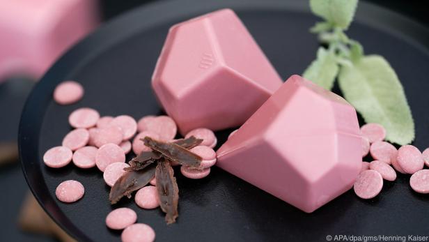 Ruby-Schokolade wird aus rötlichen Kakaobohnen hergestellt