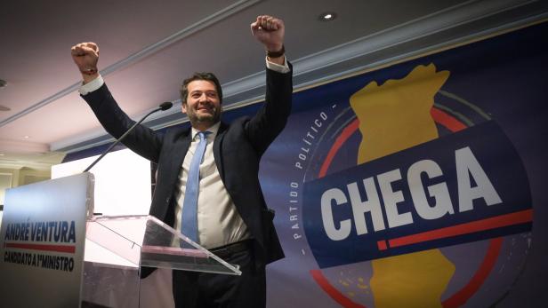 Portuguese legislative elections: Chega electoral headquarters André Ventura, Chef der rechtspopulistischen Partei "Chega", durfte jubeln