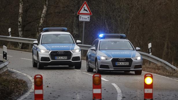Two police officers shot in Germany