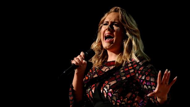 Familie von Adele: Große Sorge um die Sängerin