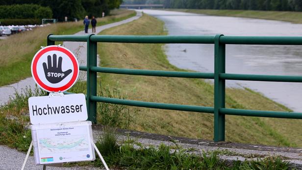 Die folgenden Bilder zeigen die Hochwassersituation im Marchfeld am Braunsberg/Hainburg und Stopfenreuth, aufgenommen am 4. Juni.