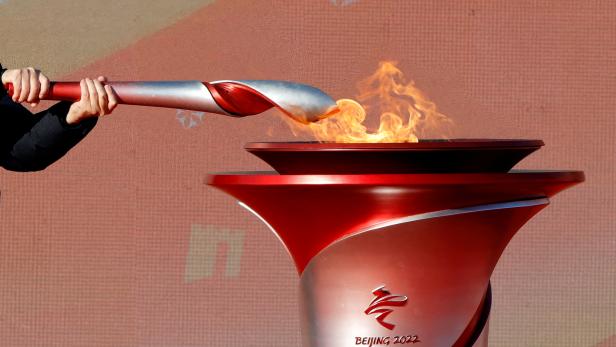 FILE PHOTO: Olympics - Beijing 2022 Winter Olympic Games - Torch Relay