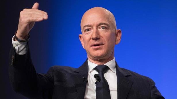 Für Jeff Bezos’ neue Yacht fällt eine historische Brücke