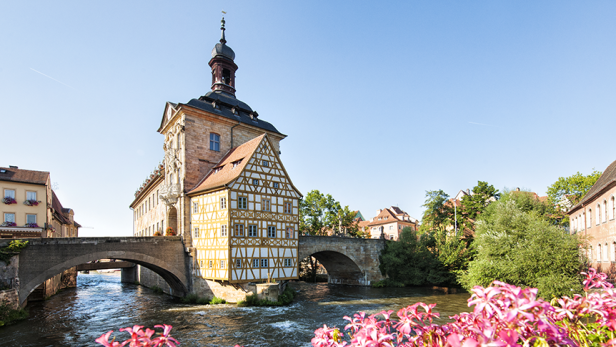 Blick auf das Alte Rathaus in Bamberg, UNESCO-Welterbe