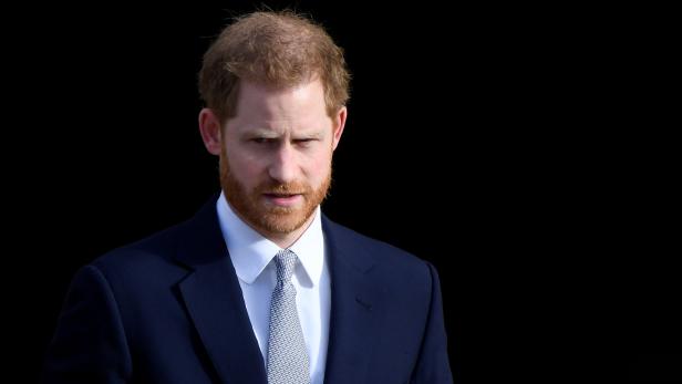 Prinz Harry am Ende: "Als würde ich eine Kerze an beiden Enden anzünden"