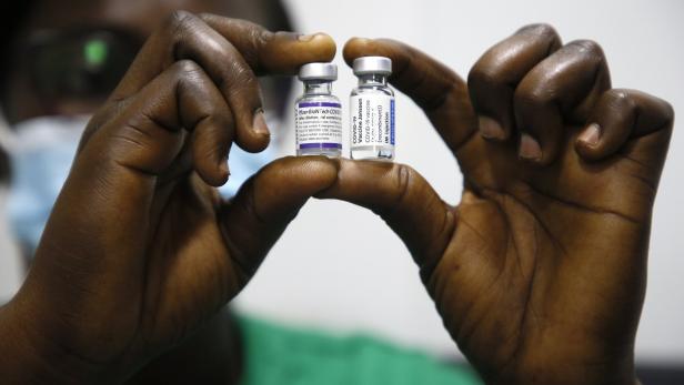 Patentfreier Corona-Impfstoff aus Afrika ist auf Schiene
